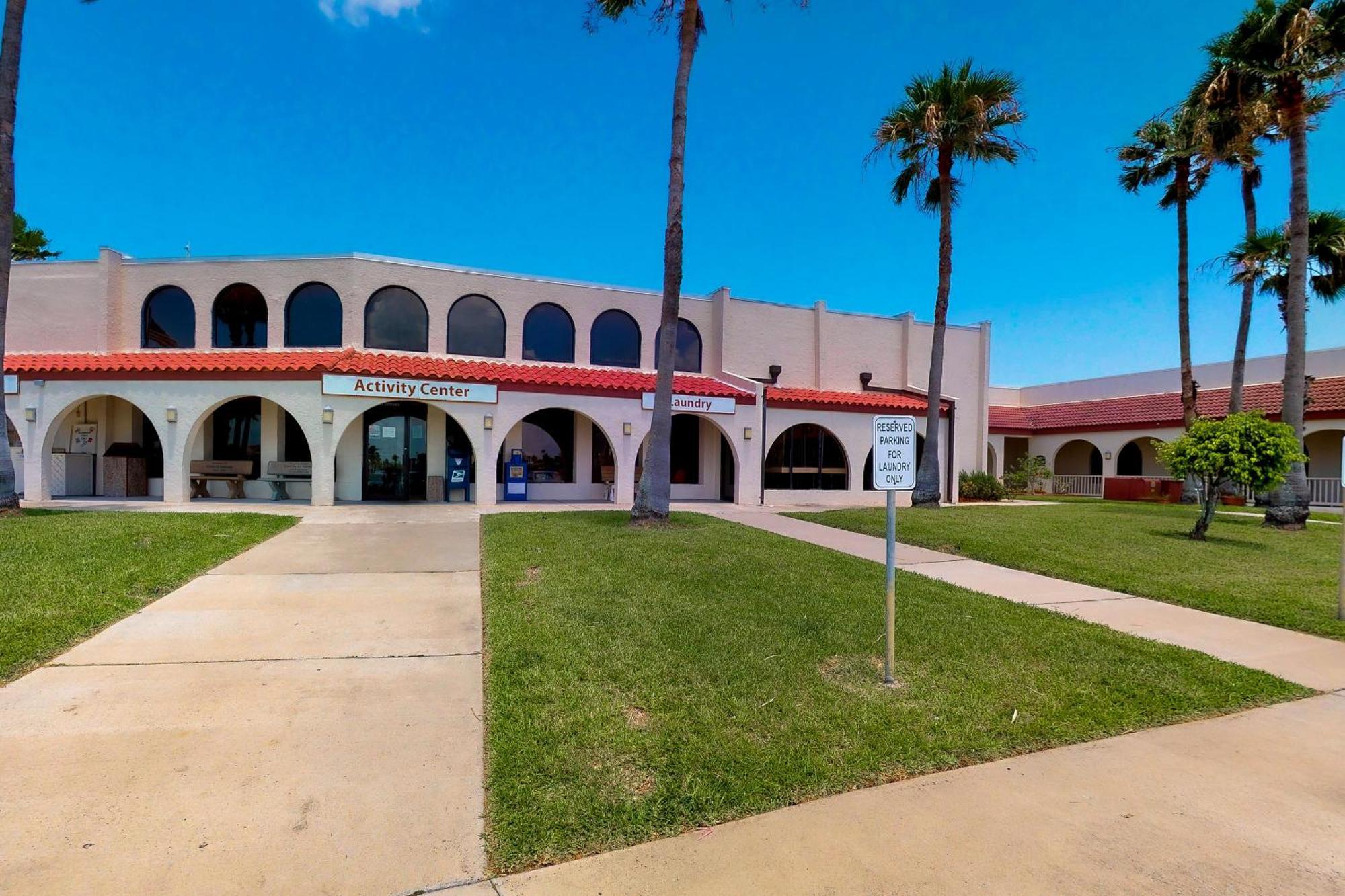 Long Island Village Unit 831 Port Isabel Eksteriør billede