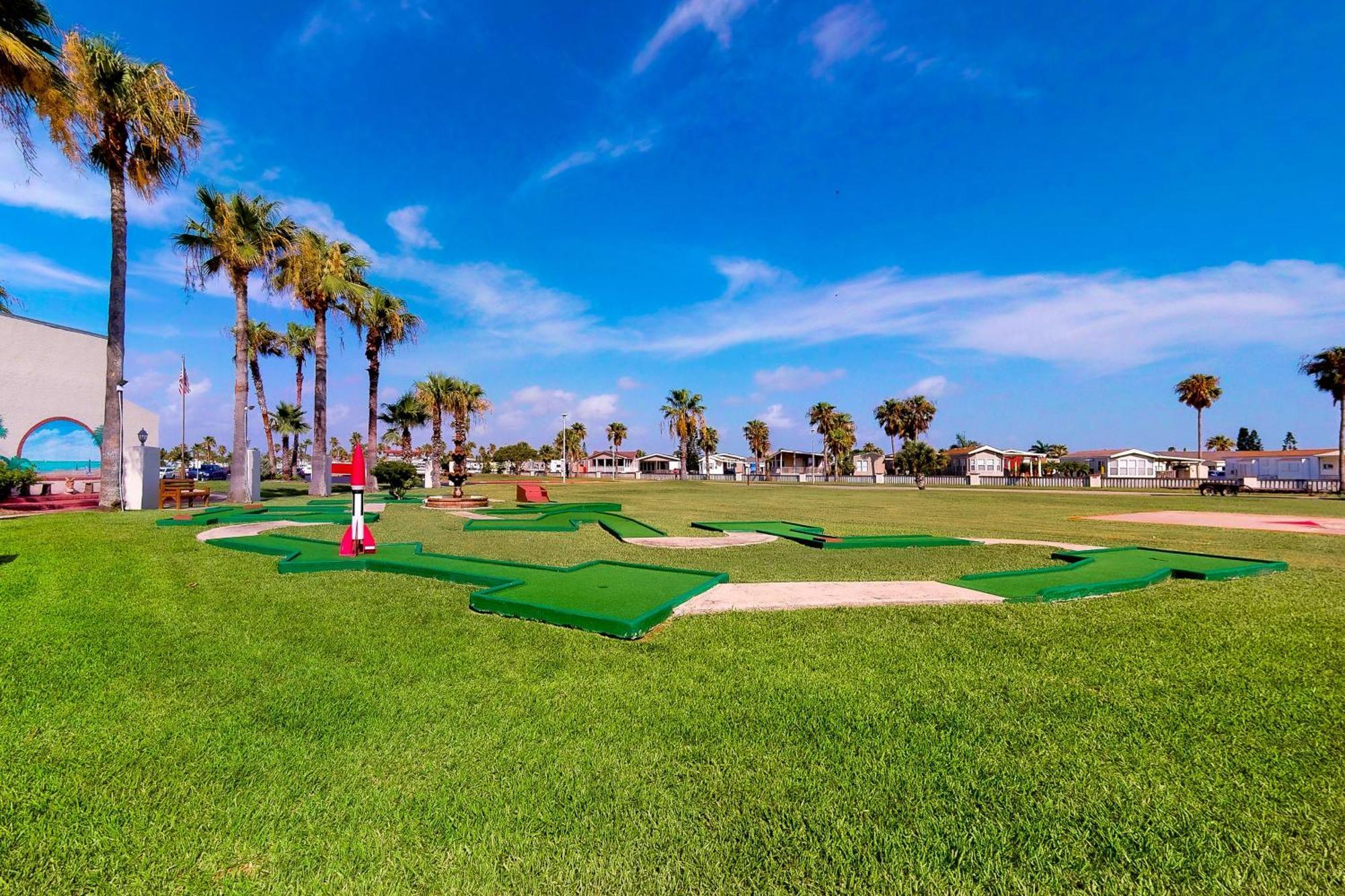 Long Island Village Unit 831 Port Isabel Eksteriør billede